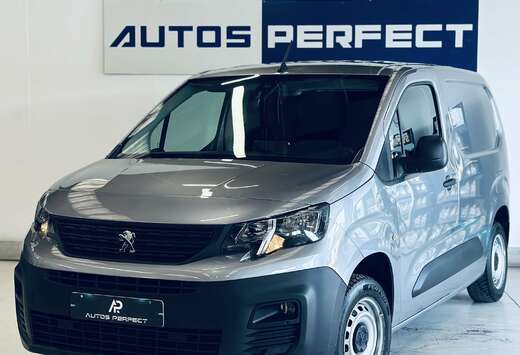 Peugeot 1.2 NEW KIT DISTRI + GROS ENTRETIEN CAMERA NA ...
