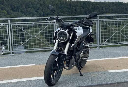 Honda Honda Cb125r 2018  3800€ 0466438605