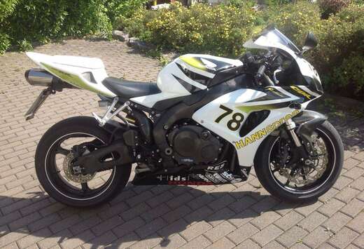 Honda 1000 RR