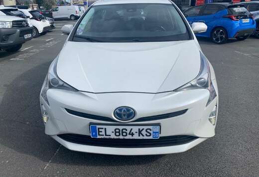 Toyota 1.8i VVT-i Hybrid Lounge CVT