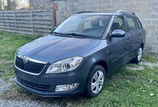 Skoda 1.6tdi airco parfait état prêt à immatricule ...