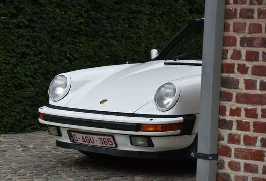 Porsche 911 Carrera Targa