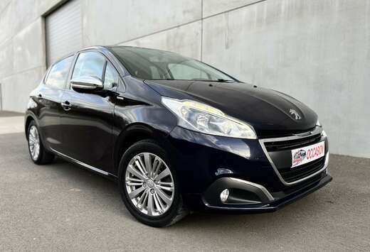 Peugeot 208 1.2i 82 CV 5 PORTES GPS AIRCO JANTE CTOK