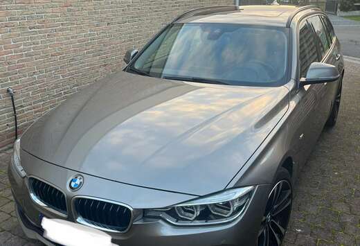 BMW 318i Touring Aut. Sport Line