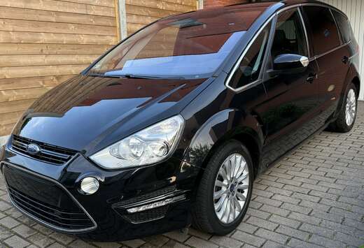 Ford 2,0i 2013 7 zit