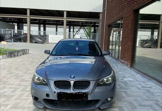BMW 520i