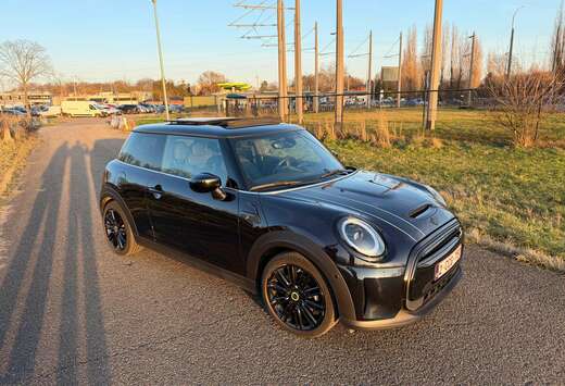 MINI 28.9 kWh / Facelift / Leder / Open dak / Carplay