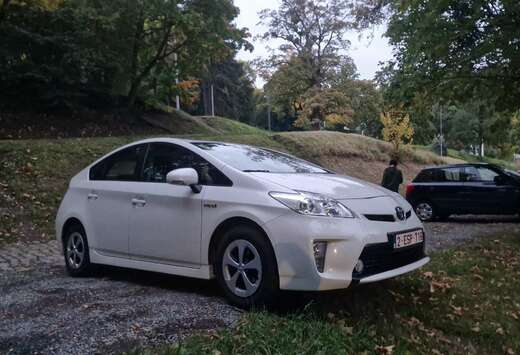 Toyota PHEV 1.8i VVT-i Active