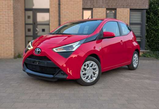 Toyota Aygo X-Play 5p. 1.0 VVT-i 72 cv