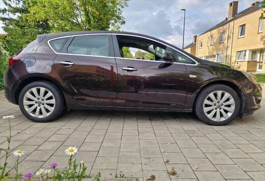 Opel 2013 benzine 1.4 Turbo met 141000 km GEKEURD