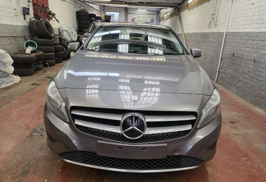 Mercedes-Benz CDI AMG Line et 1 an de garantie