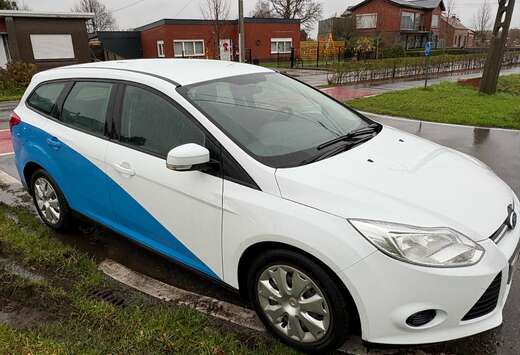 Ford Focus Turnier 1.6 TDCi DPF Start-Stopp-Syste Tre ...