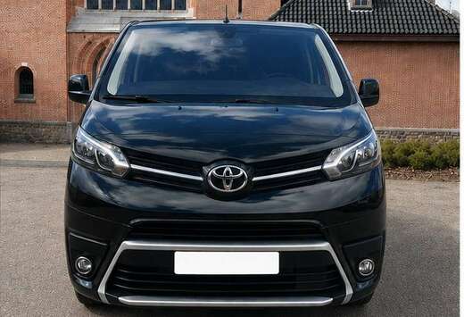 Toyota 2,0-l-D-4D L1 (8-Si.) Autm. Verso