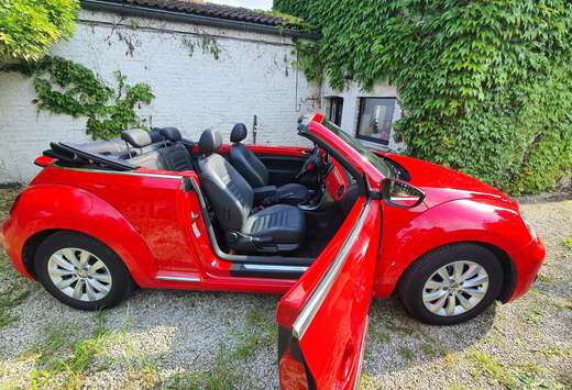 Volkswagen Beetle Cabriolet 1.2 TSI Design DSG