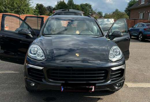 Porsche Cayenne 3.0i V6 PHEV S Tiptronic S