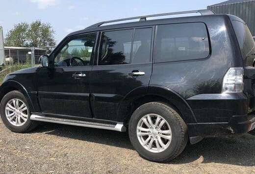 Mitsubishi Pajero+3.2+DI-D+Instyle