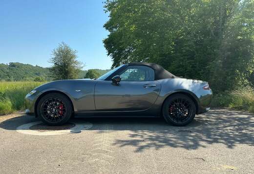 Mazda MX-5 2.0i Skyactiv-G Homura