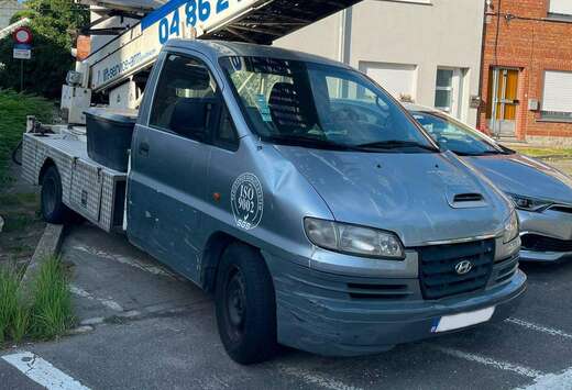 Hyundai 2.5 CRDi MONTE-MEUBLE KLAAS H100 / Satellite