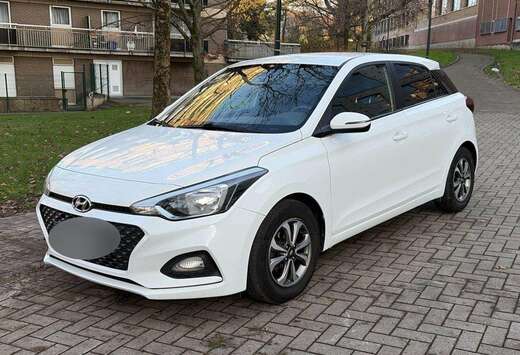Hyundai Active