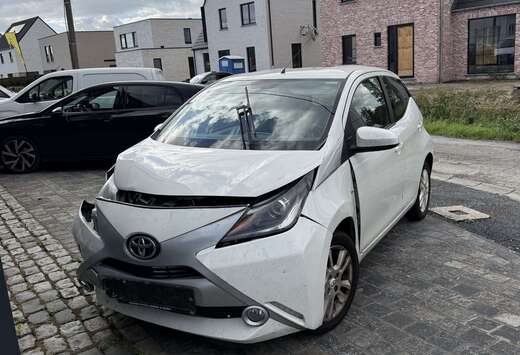 Toyota 1.0i VVT-i x-style M/M