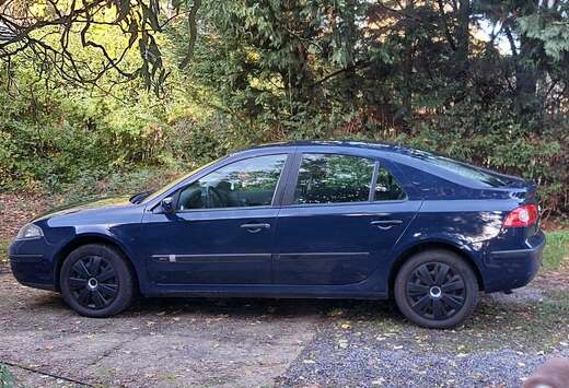 Renault Laguna 1.6i 16v Latitude