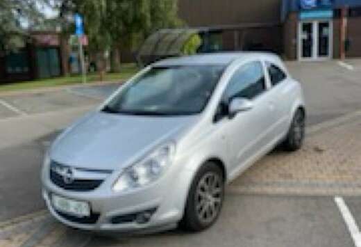 Opel 1.3 DT CDTi 16v Essentia