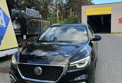 MG PHEV 1.5 Turbo Luxury