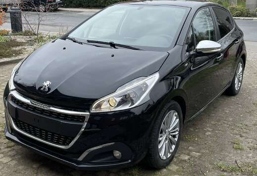 Peugeot 1.2i PureTech Style