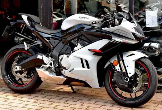 675 SR-R ***MOTO VERTE***