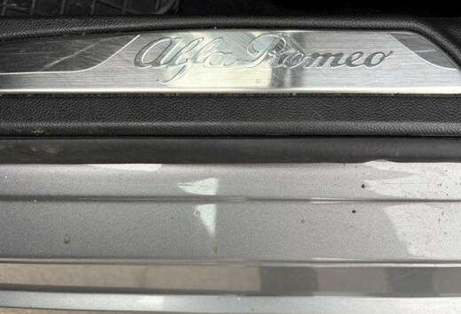Alfa Romeo 2.2 TURBO DIESEL - 150PS - AUTOMATIQUE - V ...
