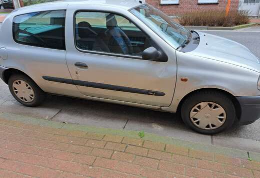 Renault 1.9 Base