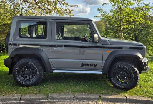 Suzuki Jimny 1.5i 4x4 GL