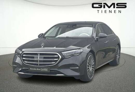 Mercedes-Benz 4MATIC Sedan Exclusive Line