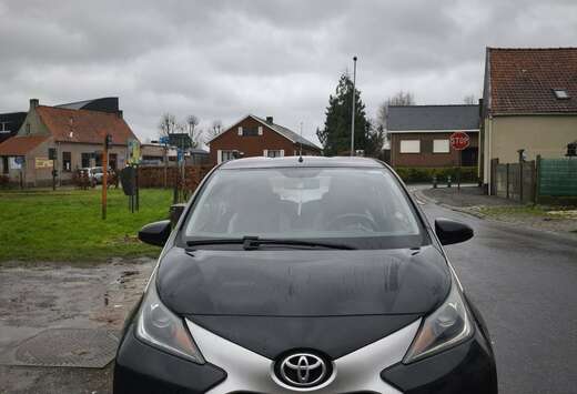 Toyota 1.0 VVT-i x-play keyless