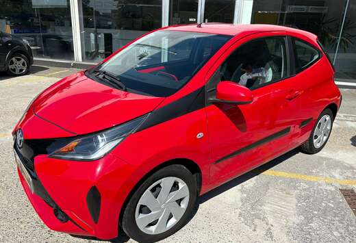 Toyota 1.0i   avec  1 an 1/2  de garantie