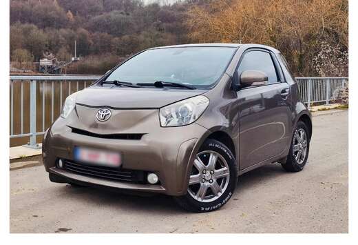 Toyota iQ1st 68 VVT-i