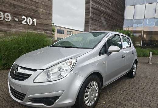Opel Corsa 1.2i/ 1 propriétaire/ carnet d\'entretien