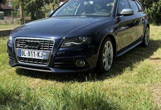 Audi 4.2i V8 40v Quattro Tiptronic