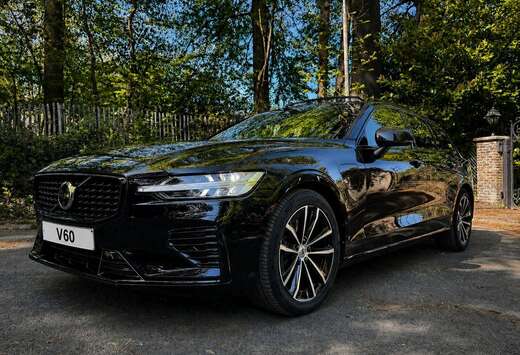 Volvo V60 2.0 T6 AWD PHEV Plus Dark (257 kW)