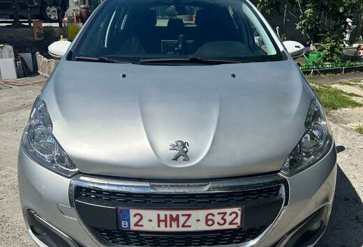 Peugeot 208 1.2i PureTech Like