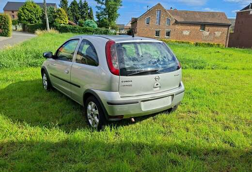 Opel 1.2i XE 16v Cosmo
