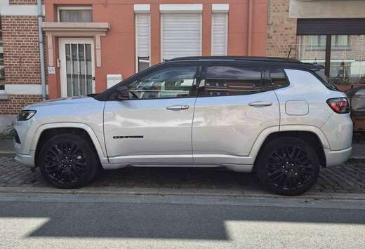 Jeep Compass 1.3 T4 4xe PLUG-IN HYBRID Automatik Limi ...