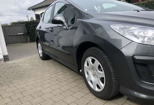 Peugeot 1.6 HDi Confort Pack