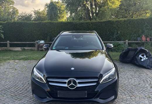 Mercedes-Benz Meecedes C250