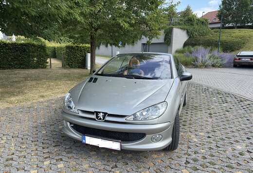 Peugeot CC 1.6i 16v Roland Garros