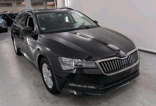 Skoda Superb Combi 1.5 TSI Active
