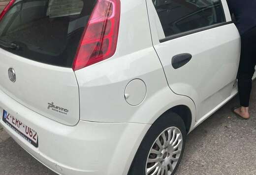 Fiat 1.2i 75 ELX.  Pour Plus D Info 0488555197
