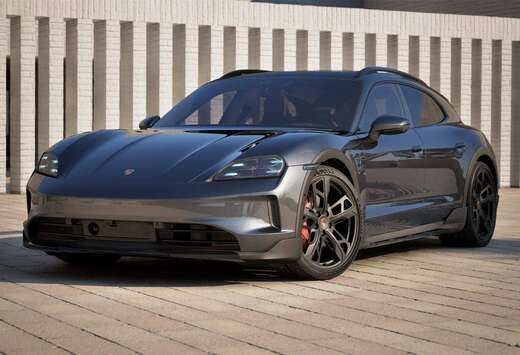 Porsche 4S CT FACELIFT OFFROAD/PANO/AIR/21\