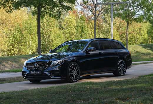 Mercedes-Benz 4Matic+ T / Obsidian Black / 1st Owner