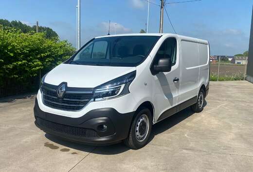 Renault AIRCO/CAMERA/NAVI/TREKHAAK/32.300/BTW AFTR.